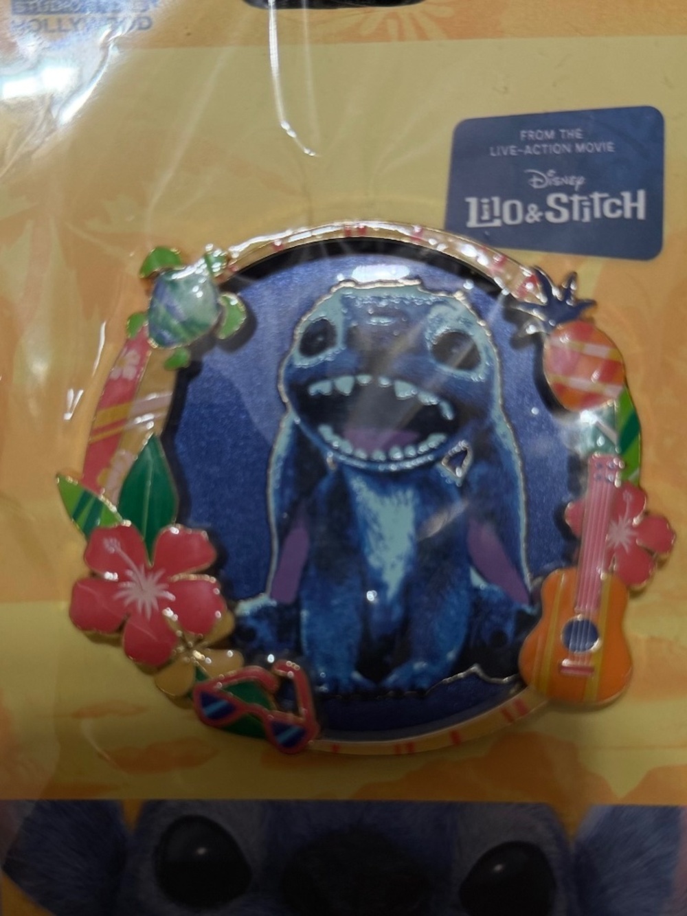 Disney DSSH Lilo & Stitch Live Action Frame Guitar Turtle Flower LE 400 PinOpens
